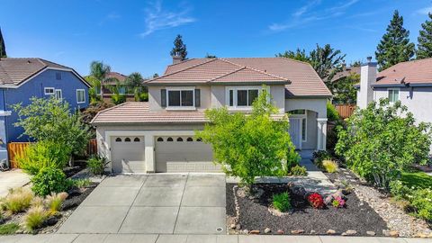 995 Moonlit Way Folsom CA 95630