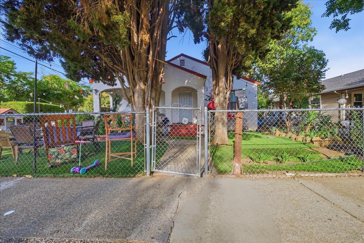 330 C Street
