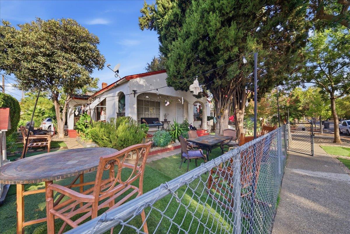 330 C Street