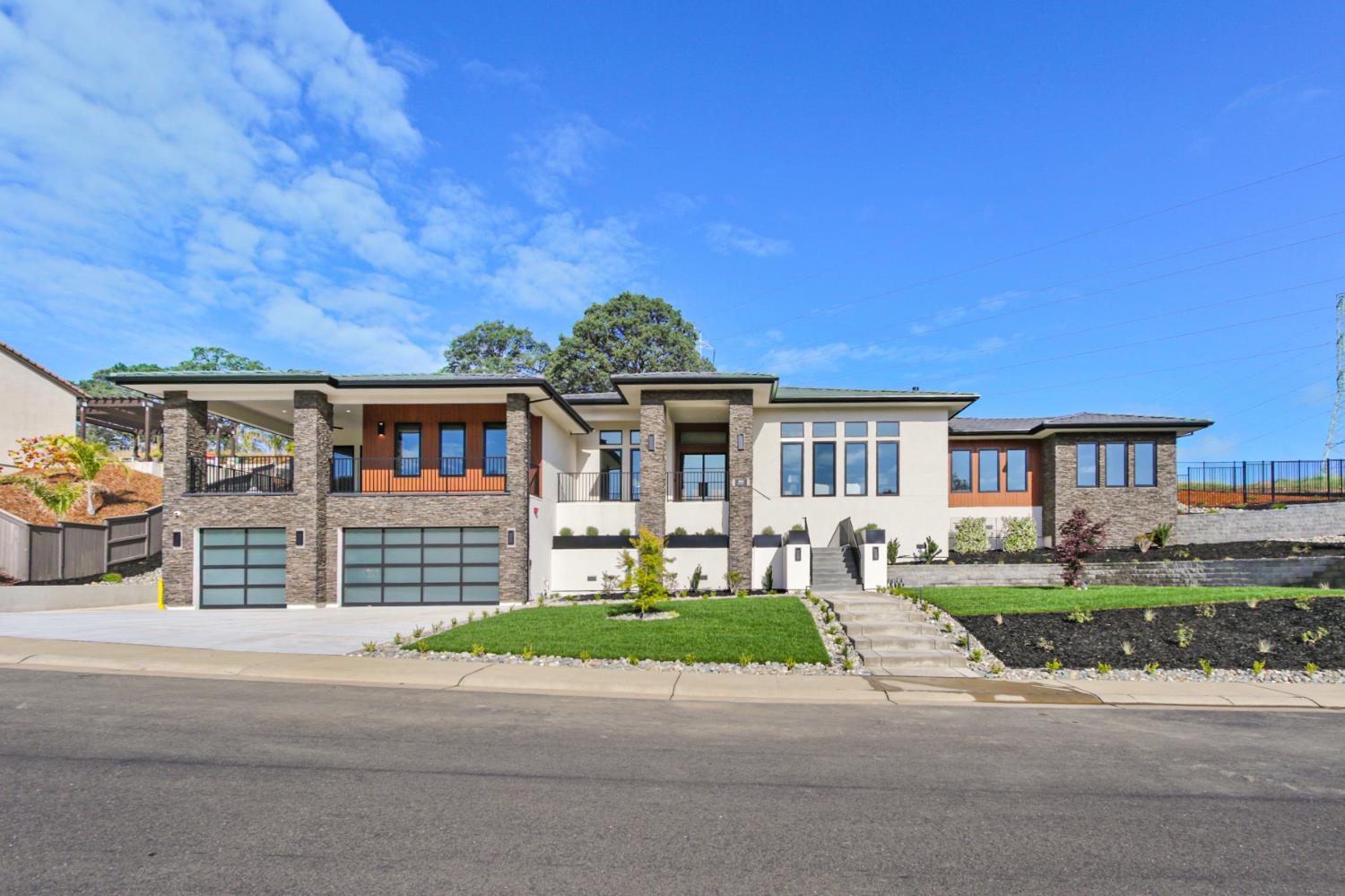 950 Belfiore Court