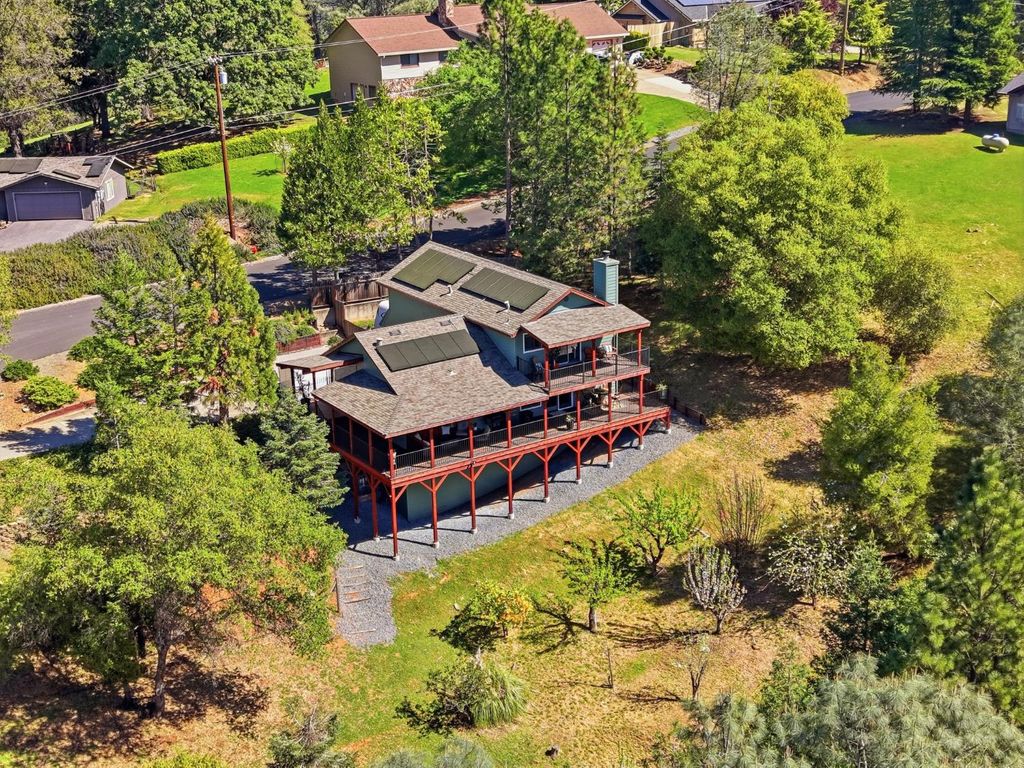 Photo of 1742 Cherokee Court, Cool, CA 95614 (MLS # 226034326)