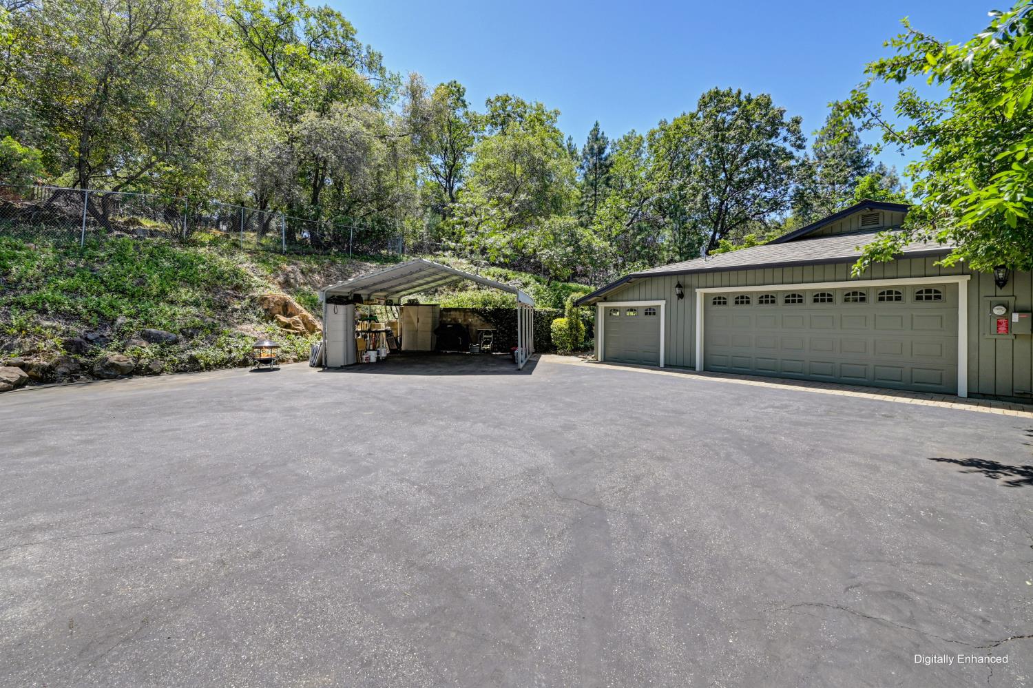 5125 Thomas Drive