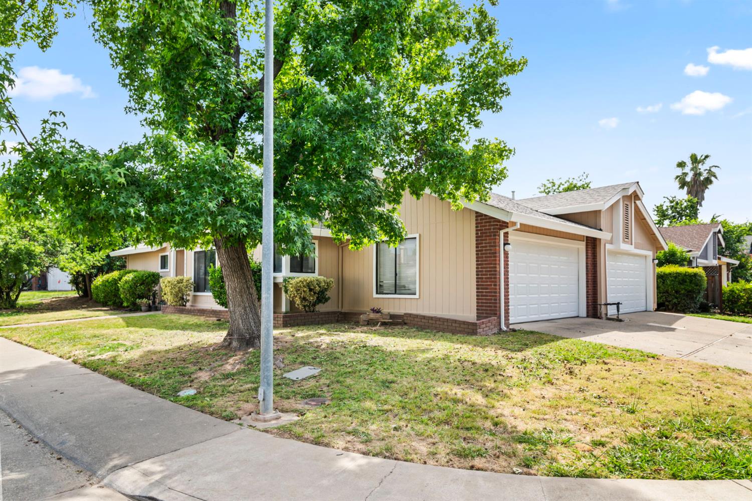 5922 El Sol Way