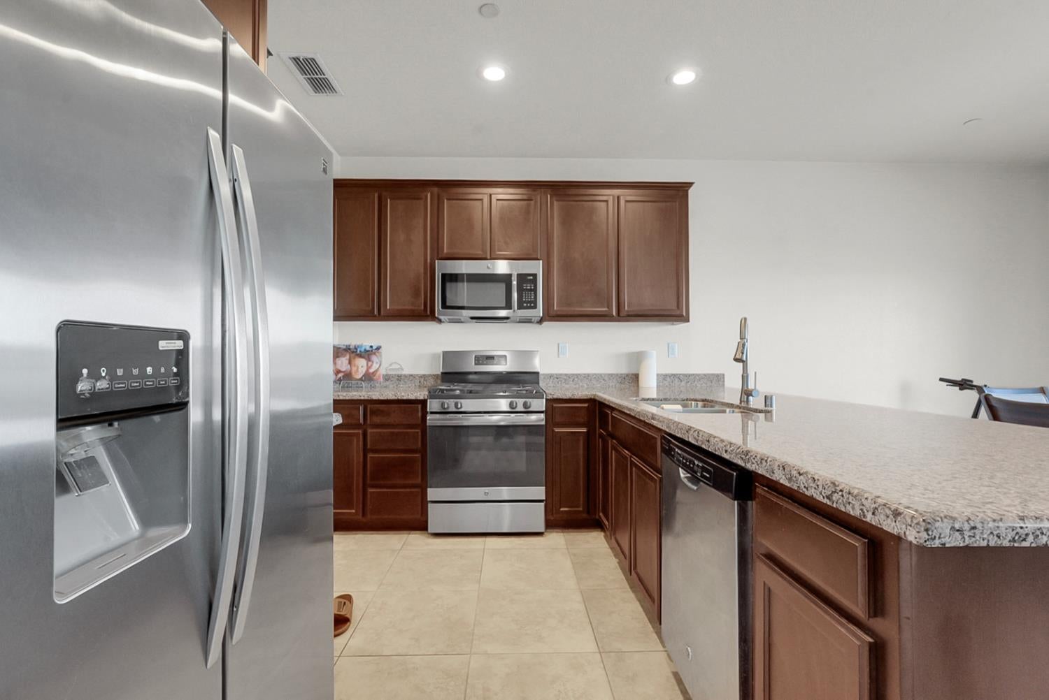 1433 Rosy Dawn Lane