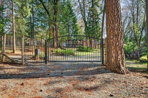 5897 Silverleaf Dr Foresthill CA 95631