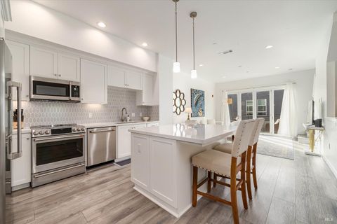 1655 2nd Street 315 Napa CA 94559