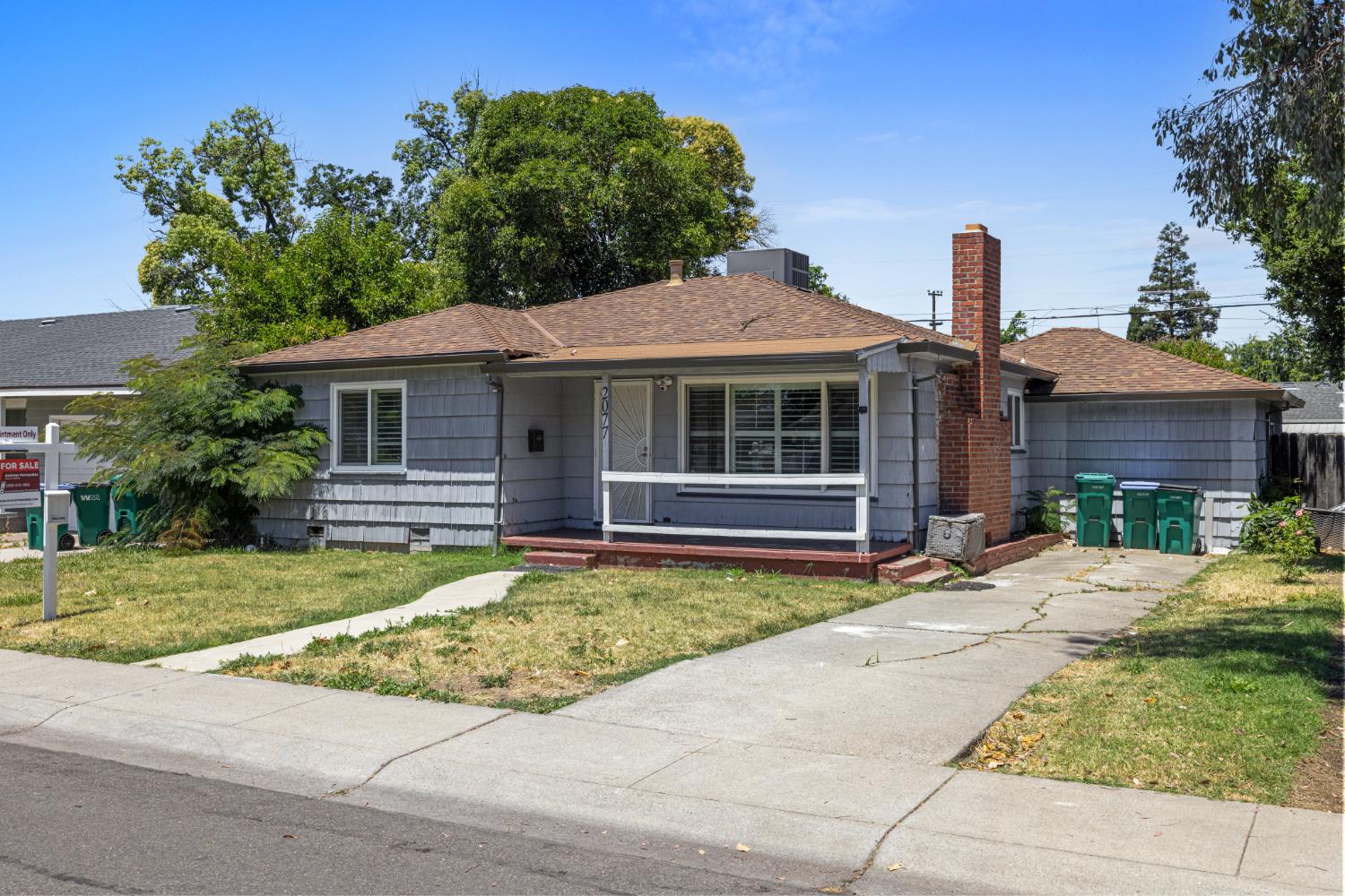 2077 W Sonoma Avenue