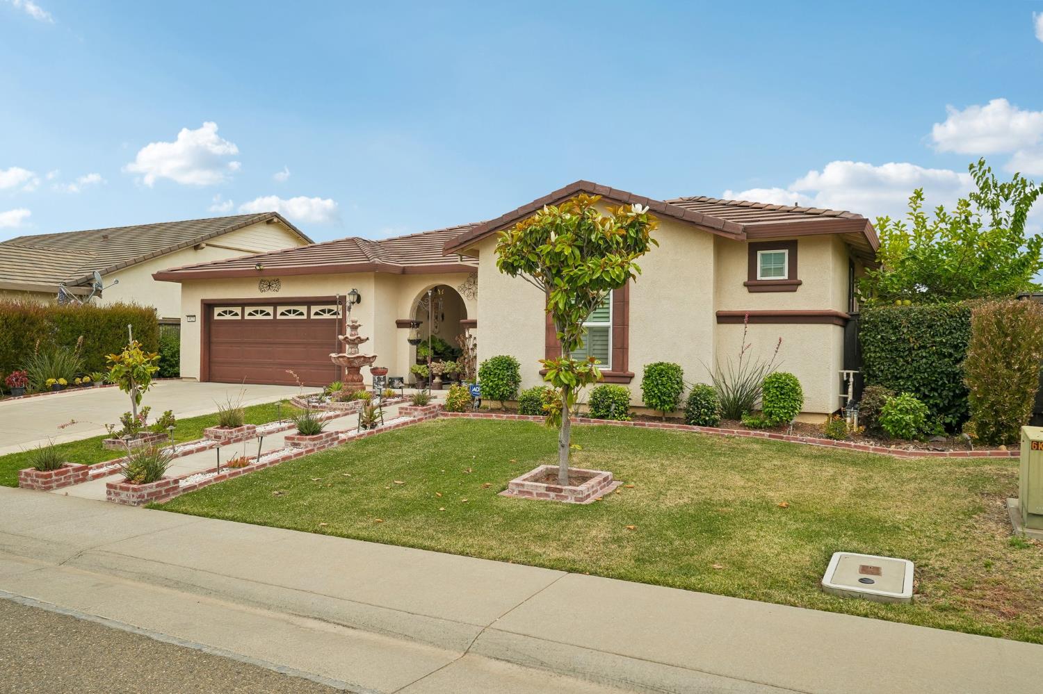 4823 Azalea Park Way
