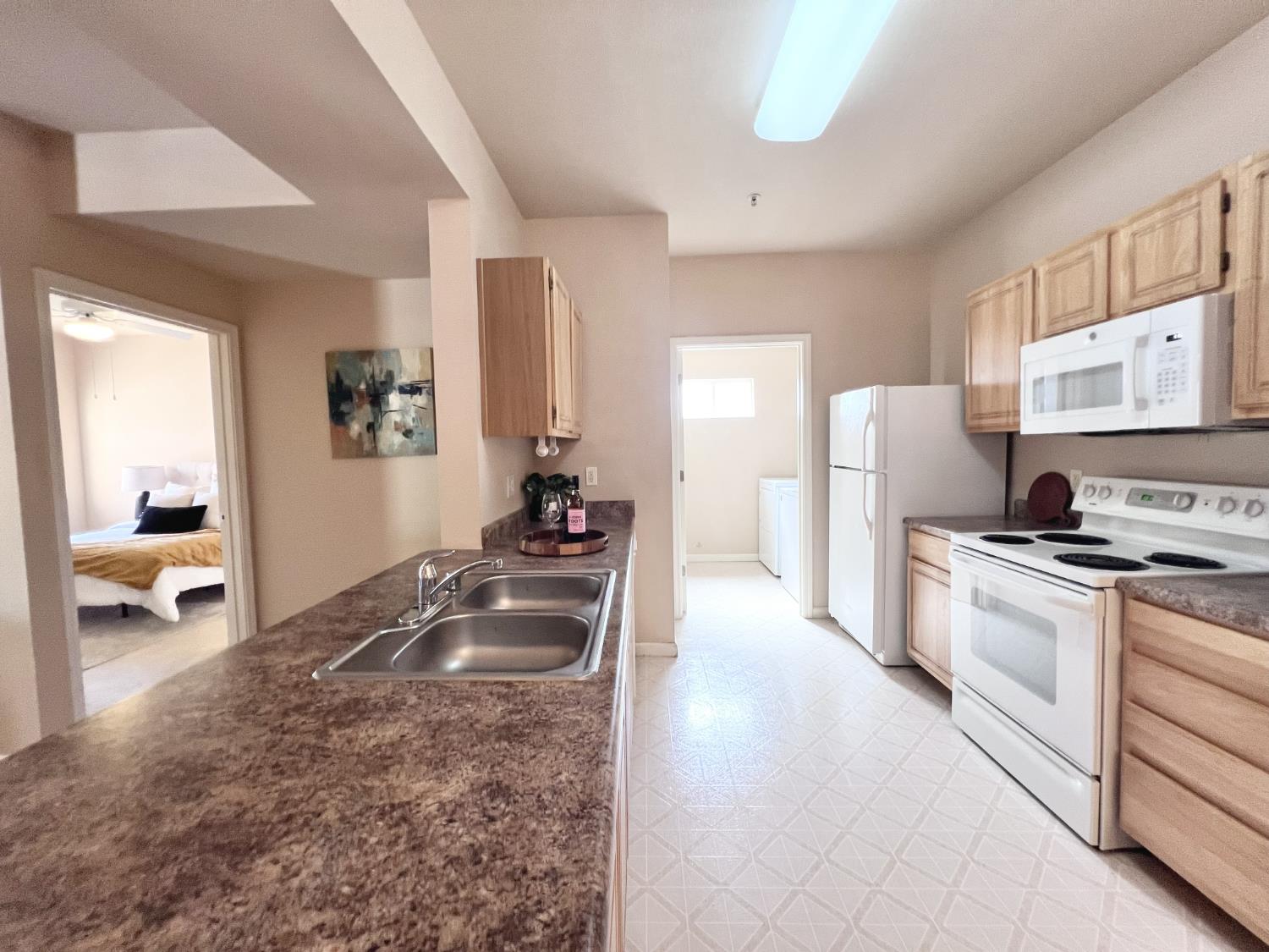 501 Gibson Drive 721