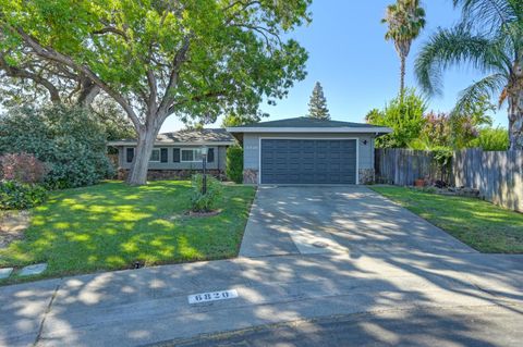 6820 Brooknoll Court Citrus Heights CA 95621
