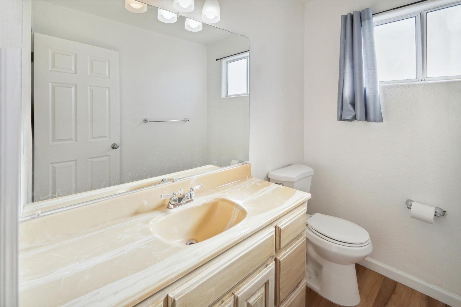 Valley Springs, California 95252, United States, 4 Bedrooms Bedrooms, ,3 BathroomsBathrooms,Residential,Active,14479