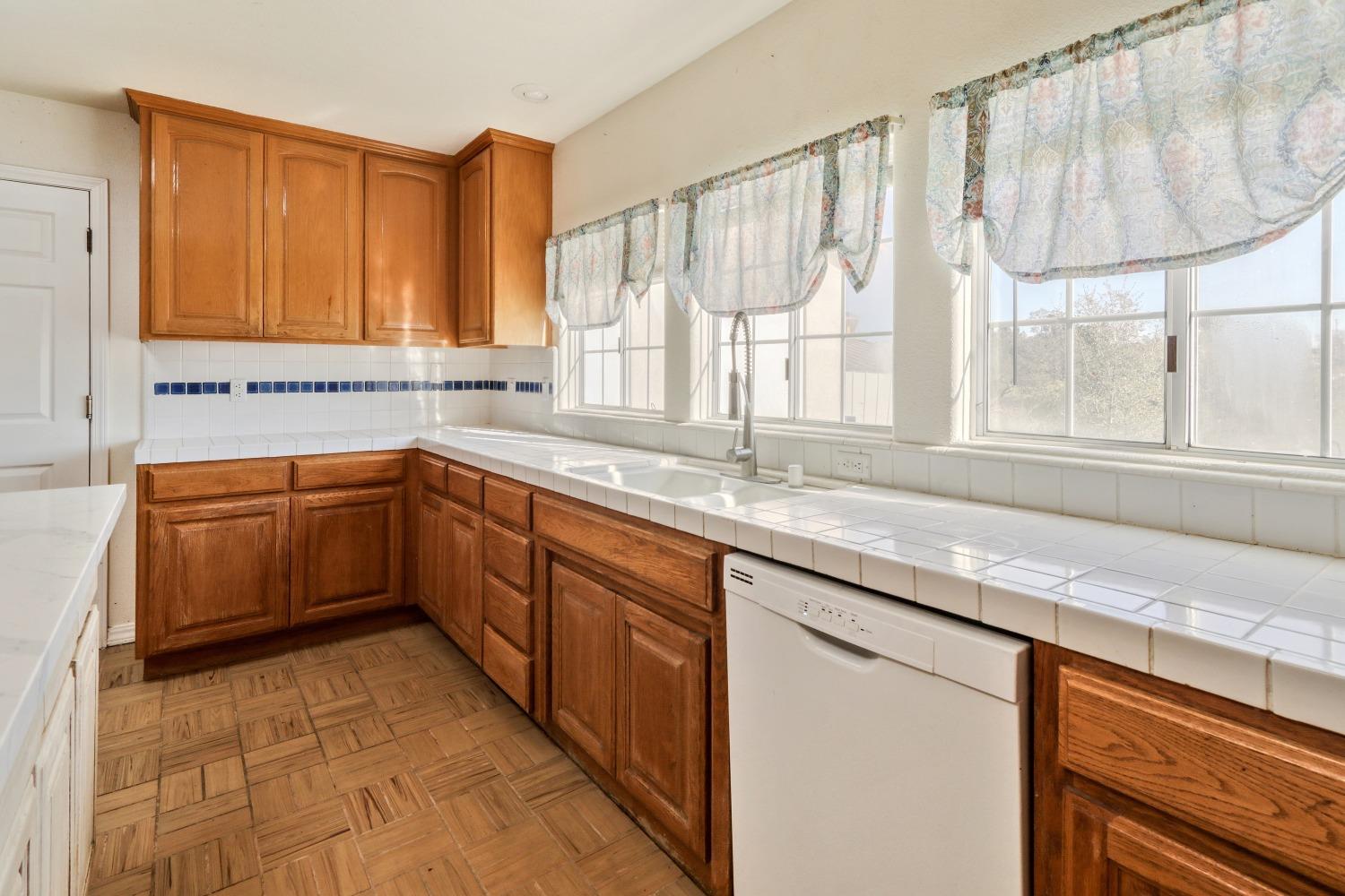 Valley Springs, California 95252, United States, 4 Bedrooms Bedrooms, ,3 BathroomsBathrooms,Residential,Active,14479