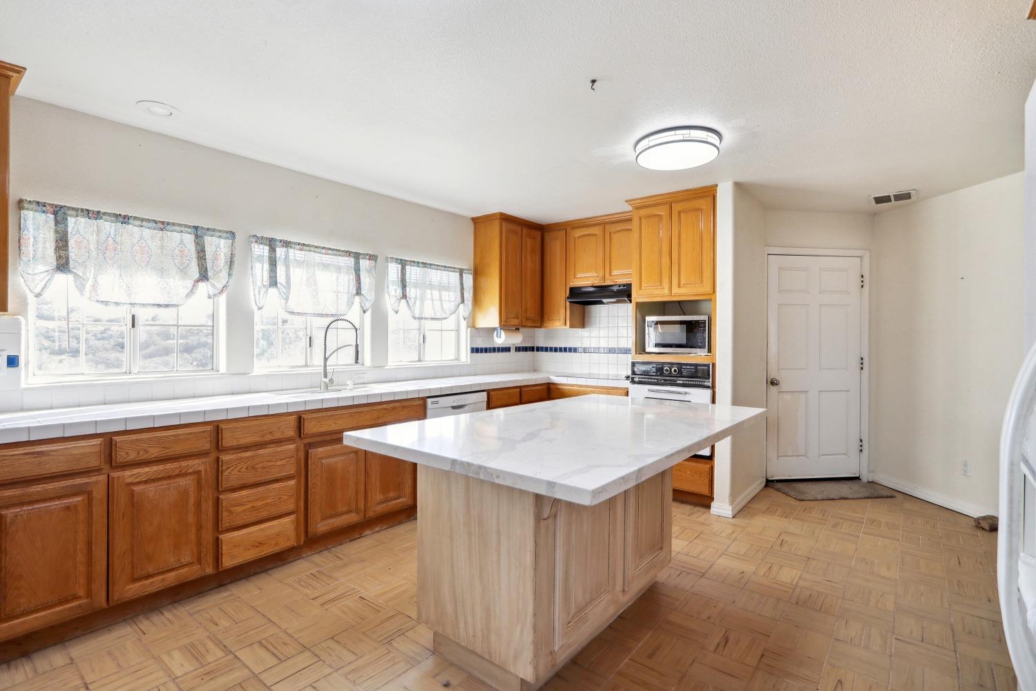 Valley Springs, California 95252, United States, 4 Bedrooms Bedrooms, ,3 BathroomsBathrooms,Residential,Active,14479