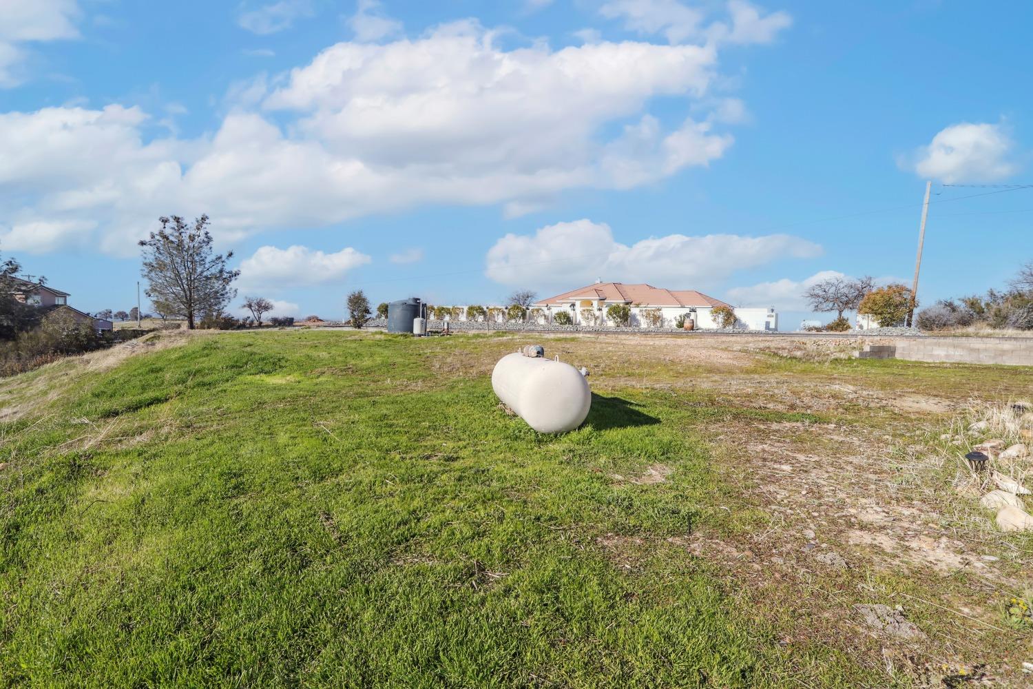 Valley Springs, California 95252, United States, 4 Bedrooms Bedrooms, ,3 BathroomsBathrooms,Residential,Active,14479