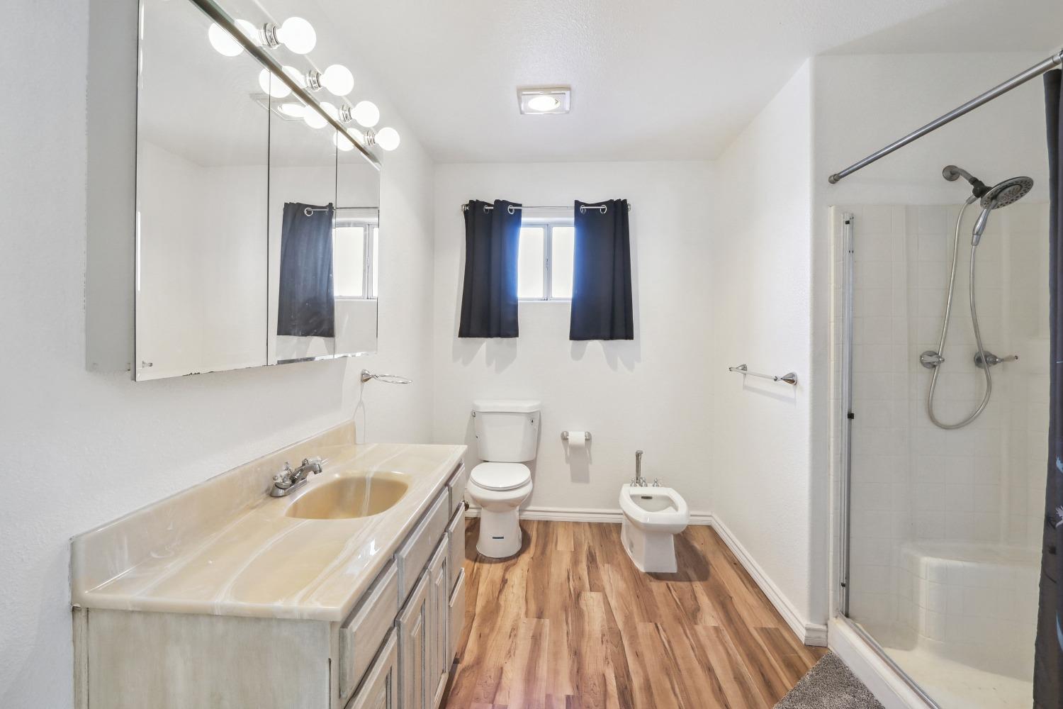 Valley Springs, California 95252, United States, 4 Bedrooms Bedrooms, ,3 BathroomsBathrooms,Residential,Active,14479