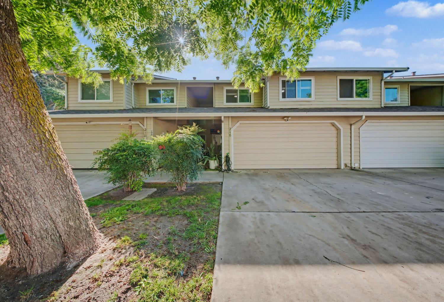 216 Tiffany Circle