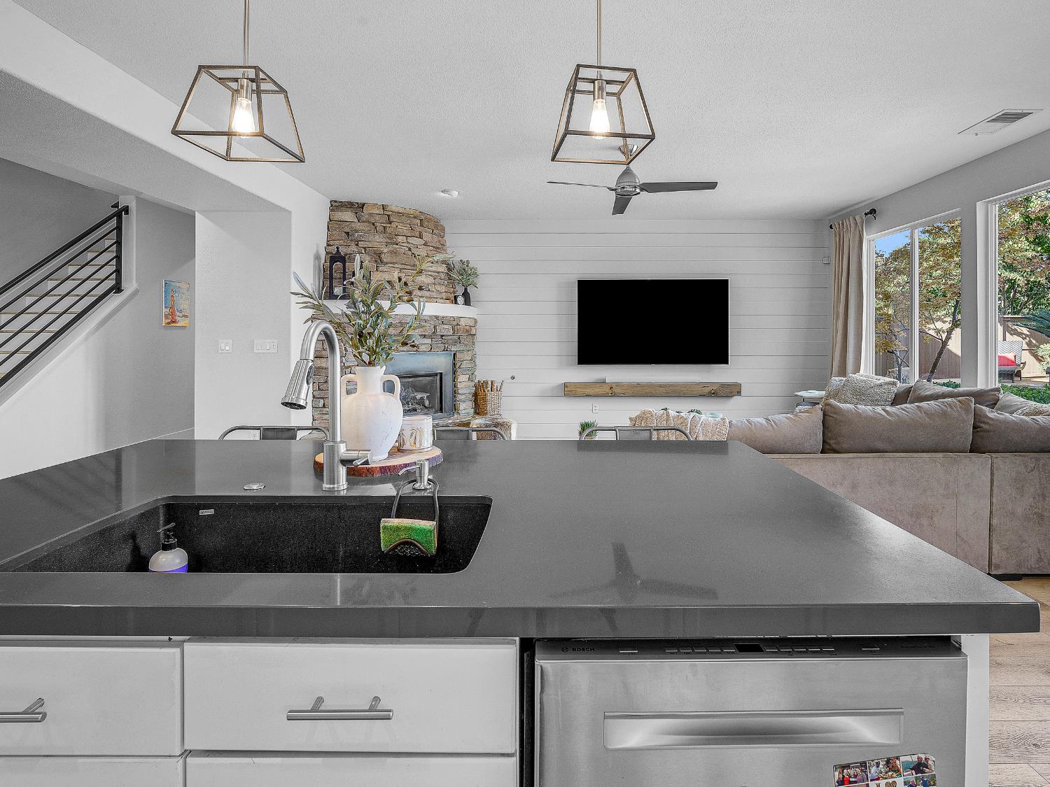 El Dorado Hills, California 95762, United States, 5 Bedrooms Bedrooms, ,3 BathroomsBathrooms,Residential,Active,236843