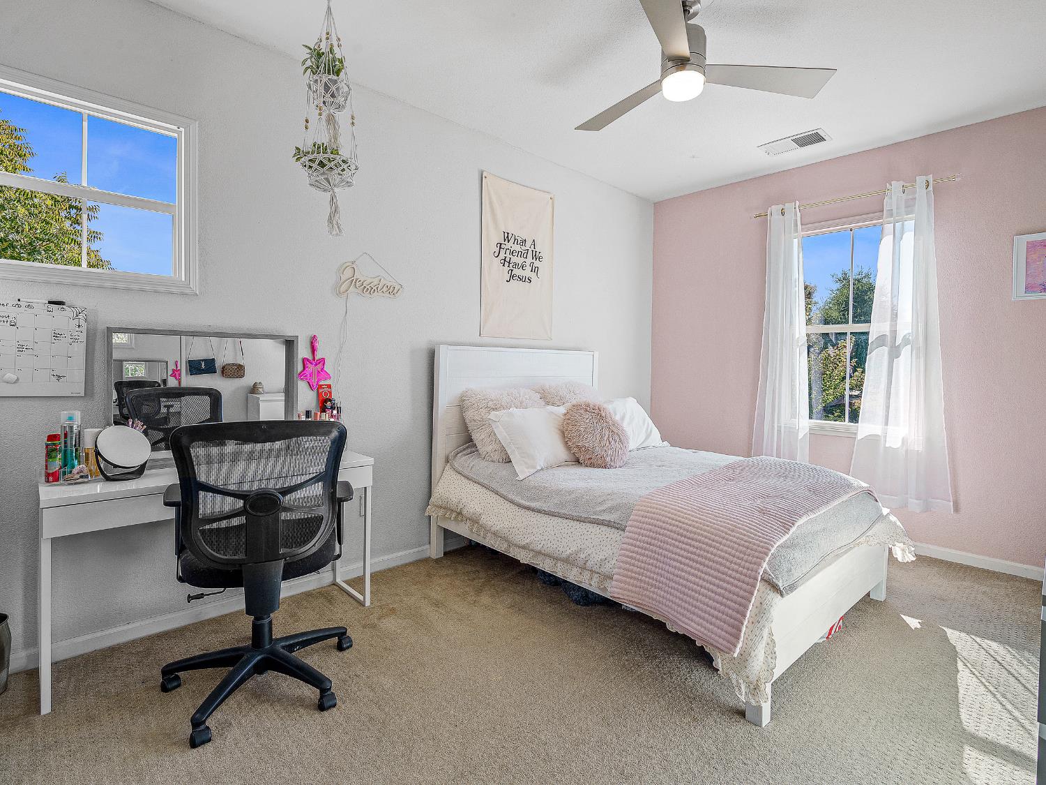 El Dorado Hills, California 95762, United States, 5 Bedrooms Bedrooms, ,3 BathroomsBathrooms,Residential,Active,236843