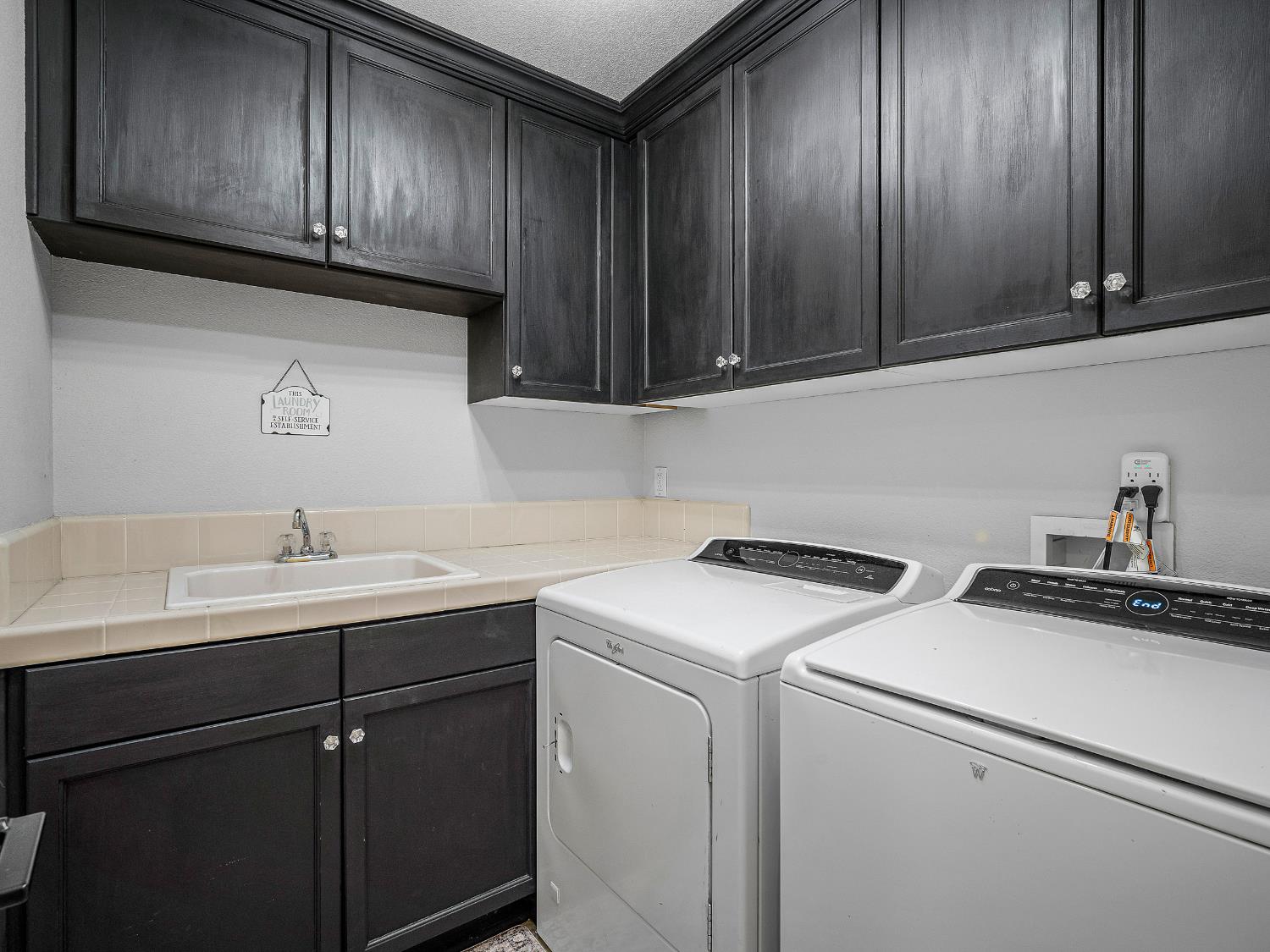 El Dorado Hills, California 95762, United States, 5 Bedrooms Bedrooms, ,3 BathroomsBathrooms,Residential,Active,236843