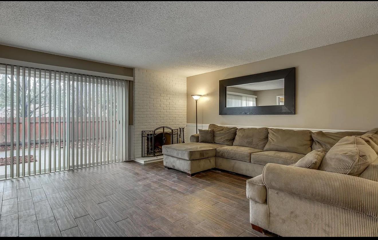 7024 La Costa Lane