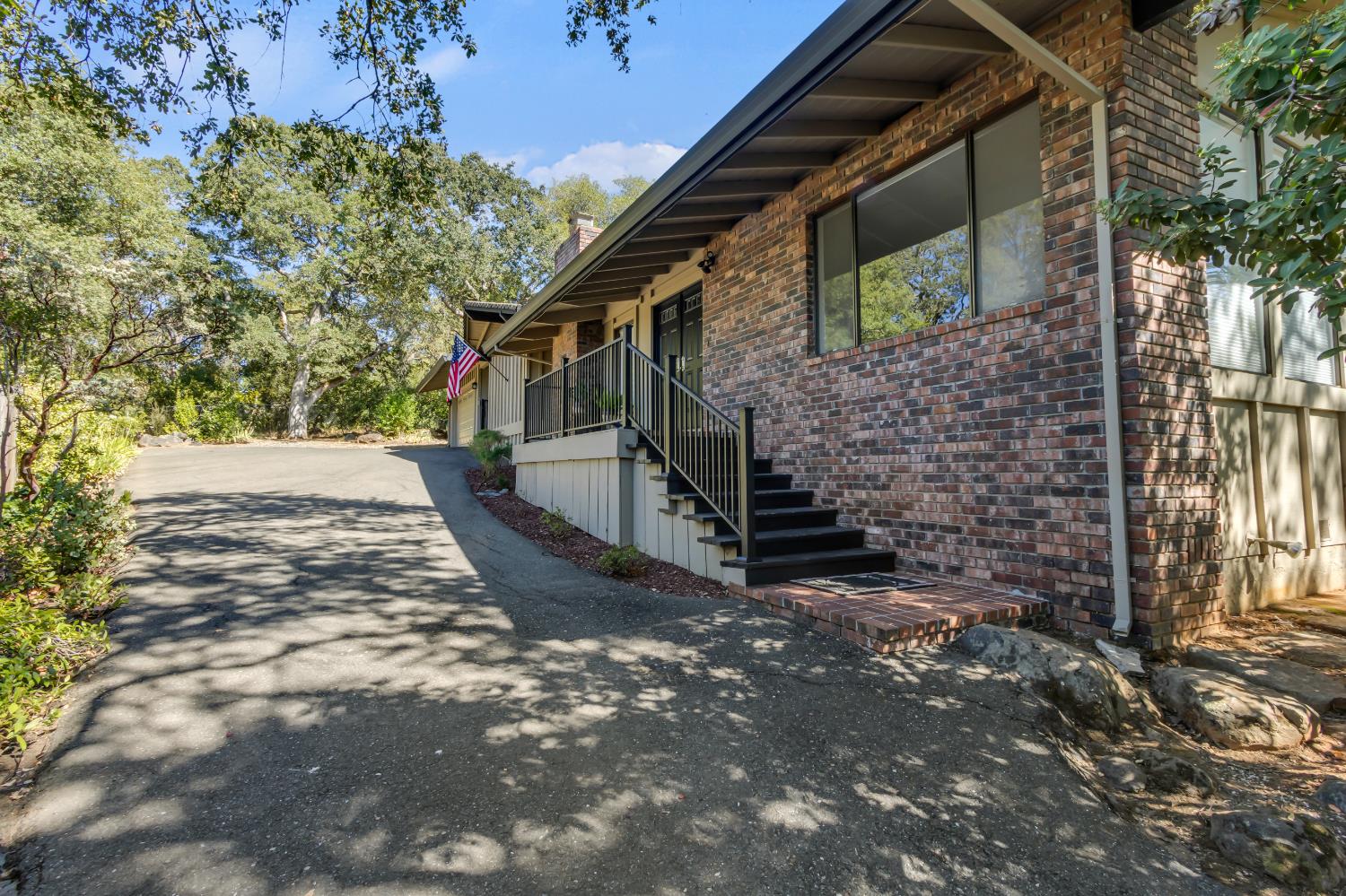 3749 Fairway Drive