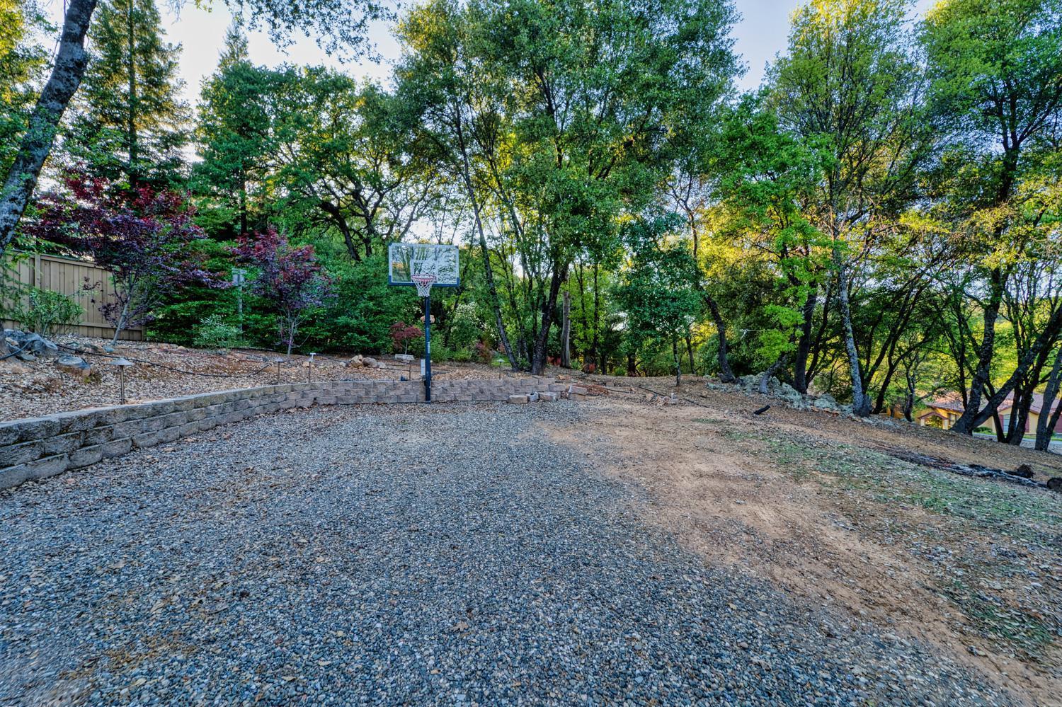 215 Oak Brook Court