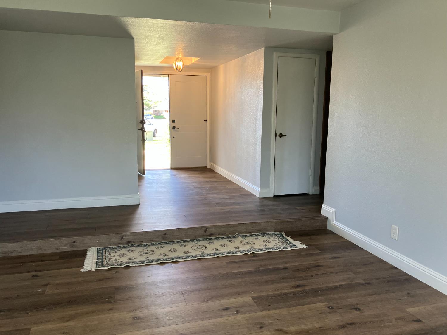 6913 Greenhaven Drive