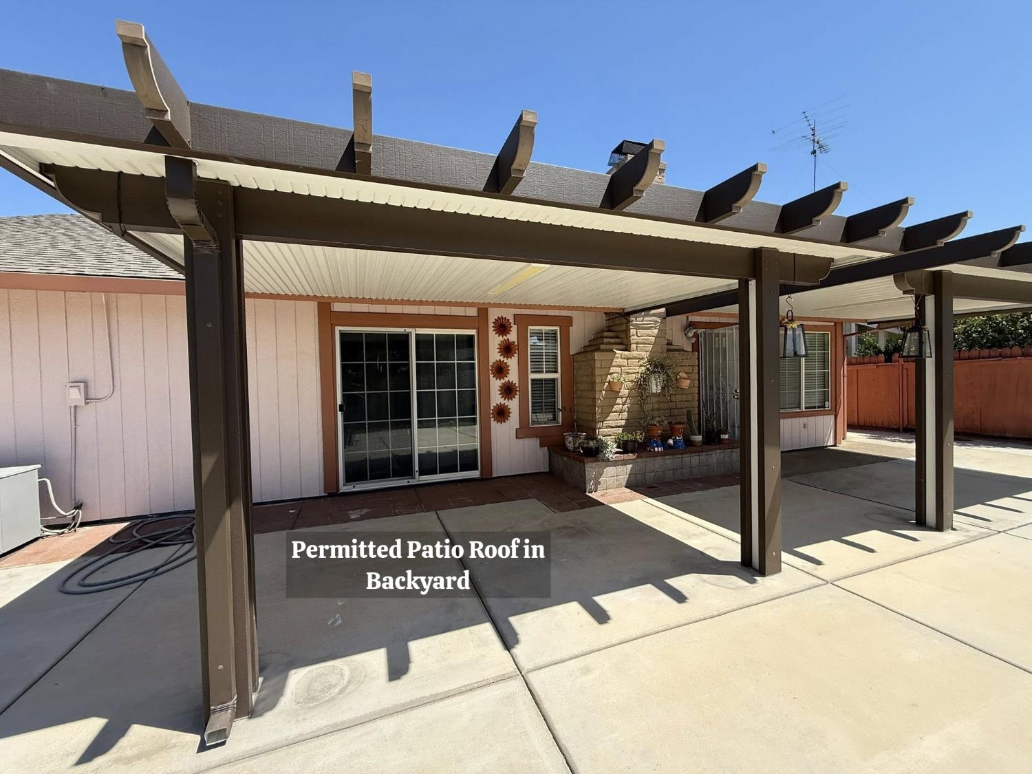 Sacramento, California 95828, United States, 3 Bedrooms Bedrooms, ,2 BathroomsBathrooms,Residential,Active,173141