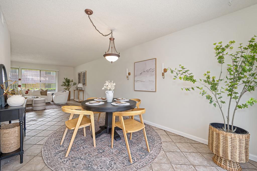 6139 Via Casitas