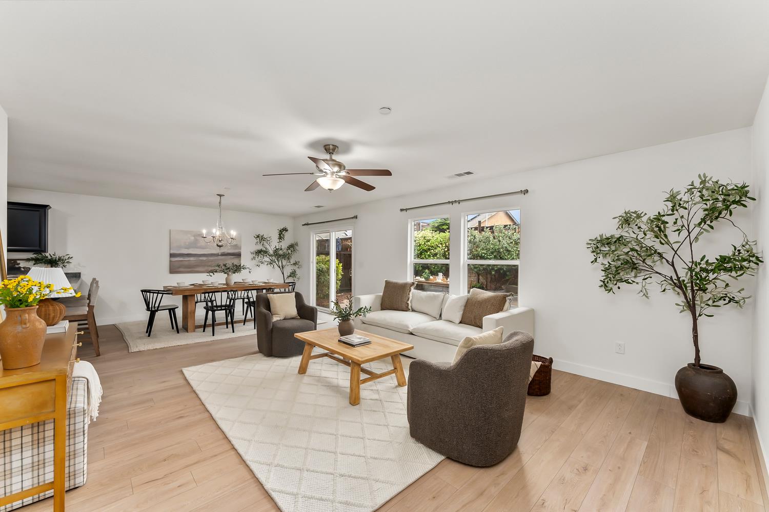 1245 White Pine Lane