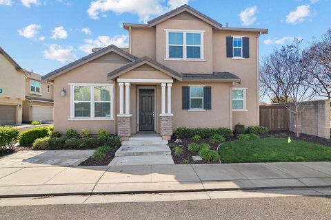 2200 Gallery Drive Riverbank CA 95367