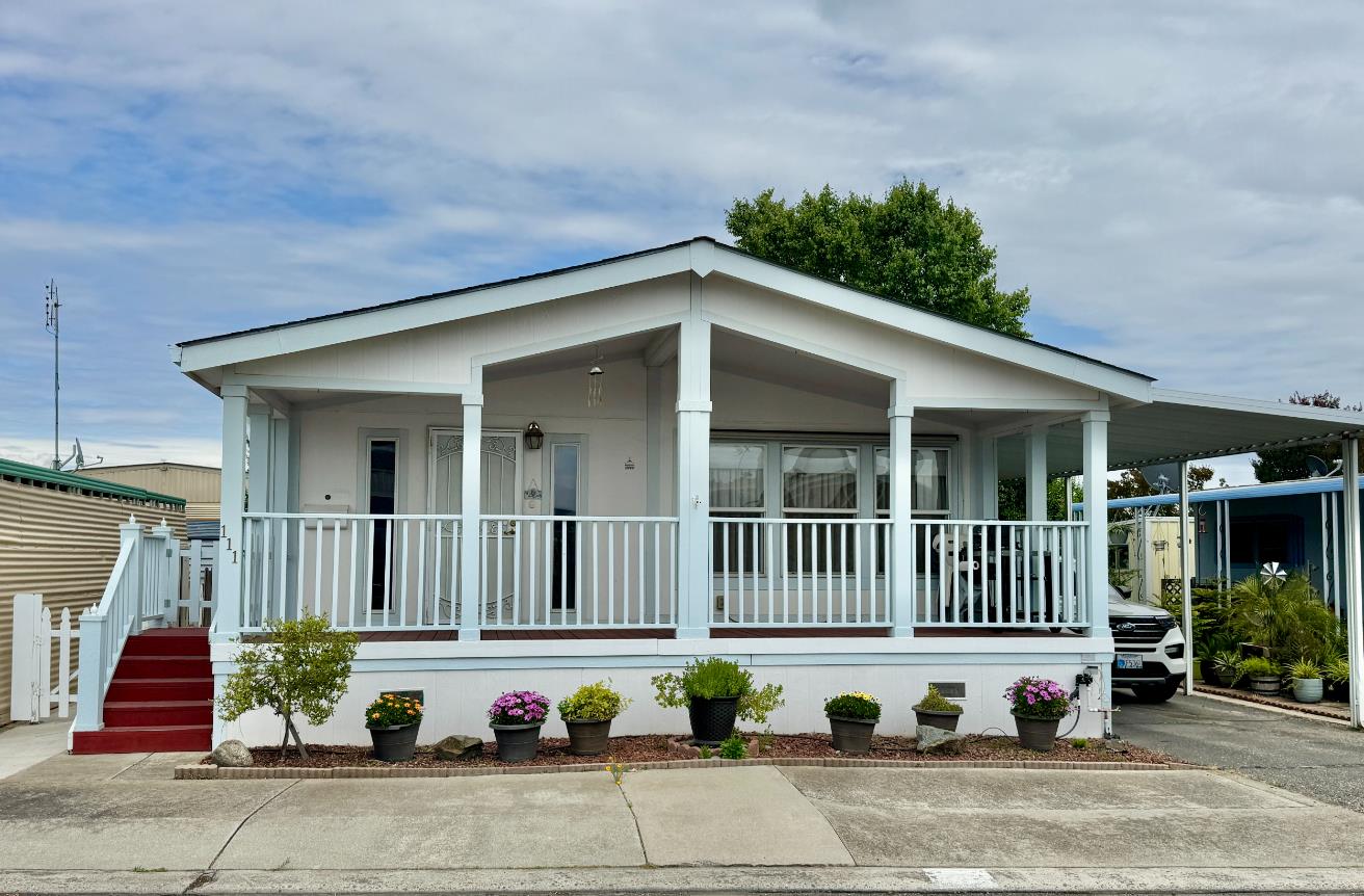 2505 Jackson Ave. #111