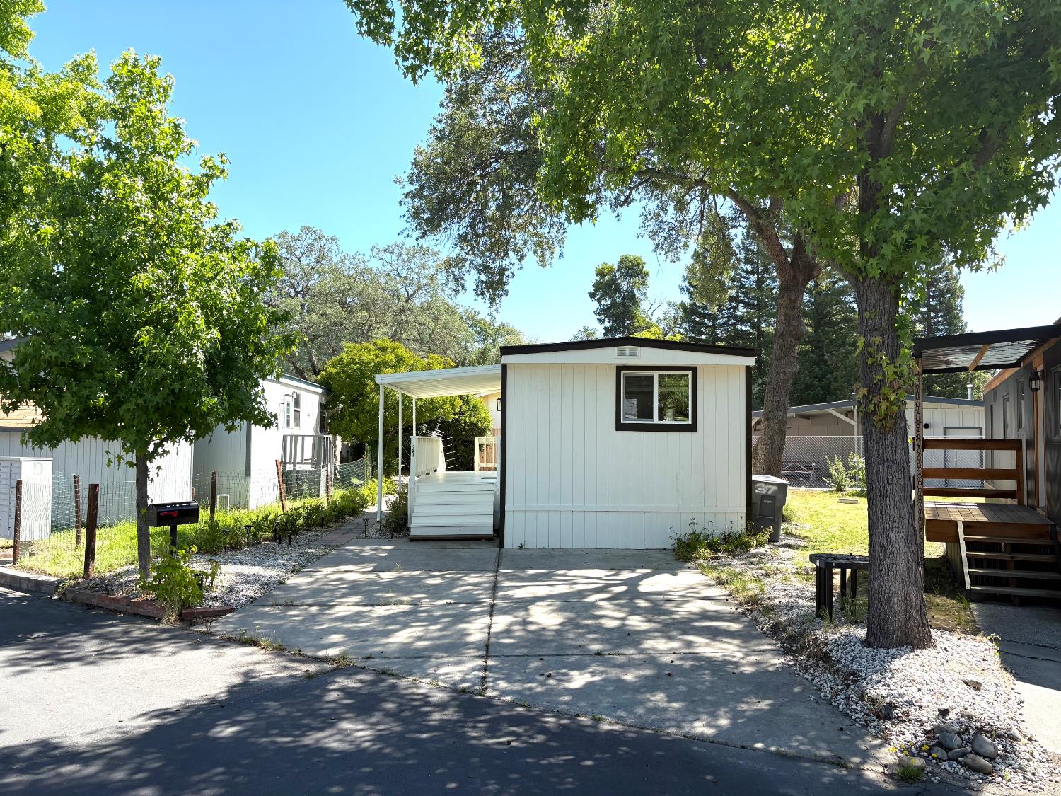 6805 Douglas Boulevard 37