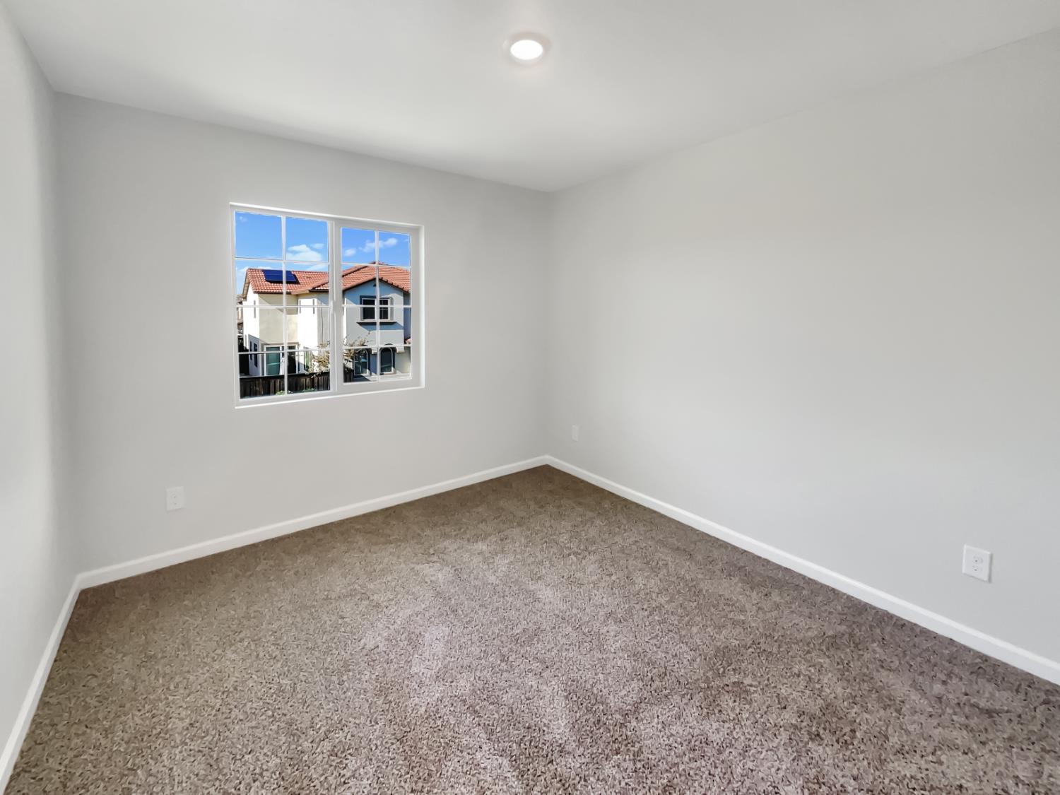 769 Lincolnshire Circle