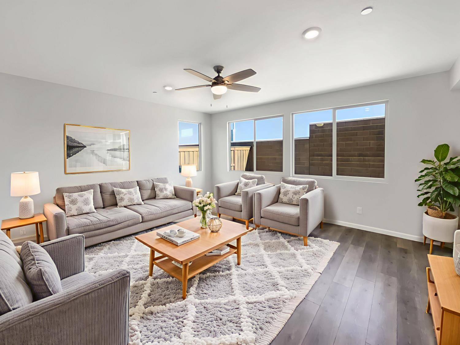 769 Lincolnshire Circle