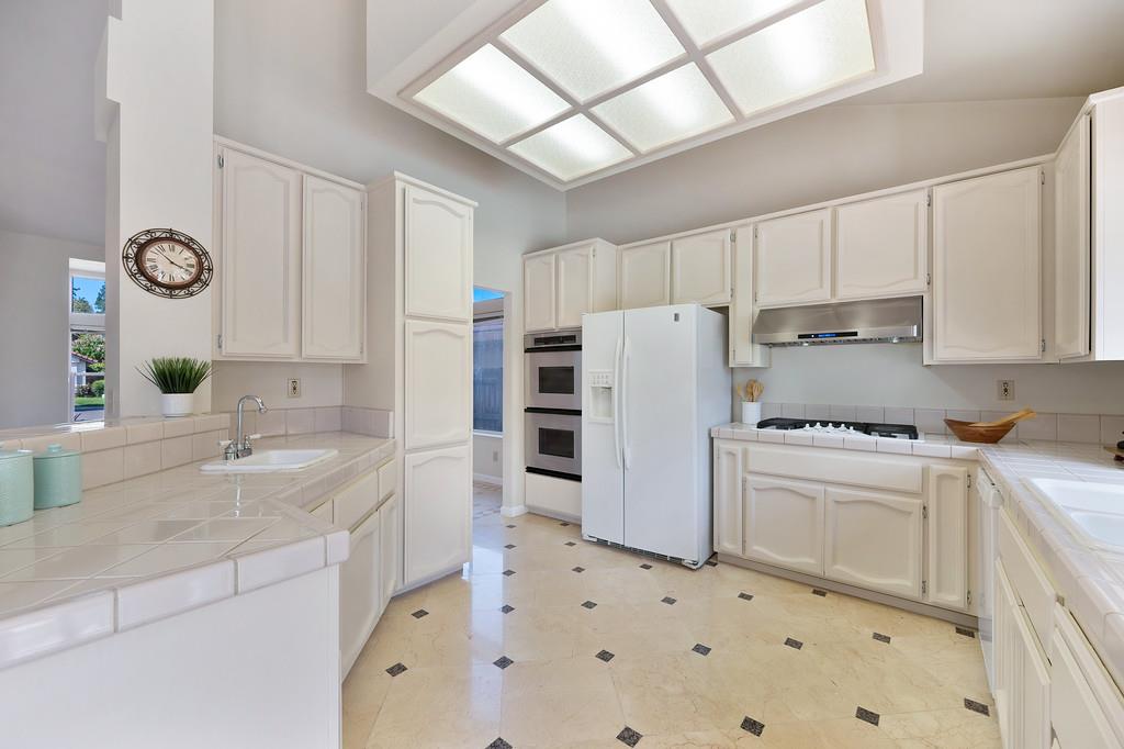 105 Hamersley Court