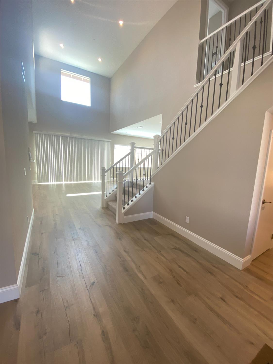 6890 Saratoga Estates Drive