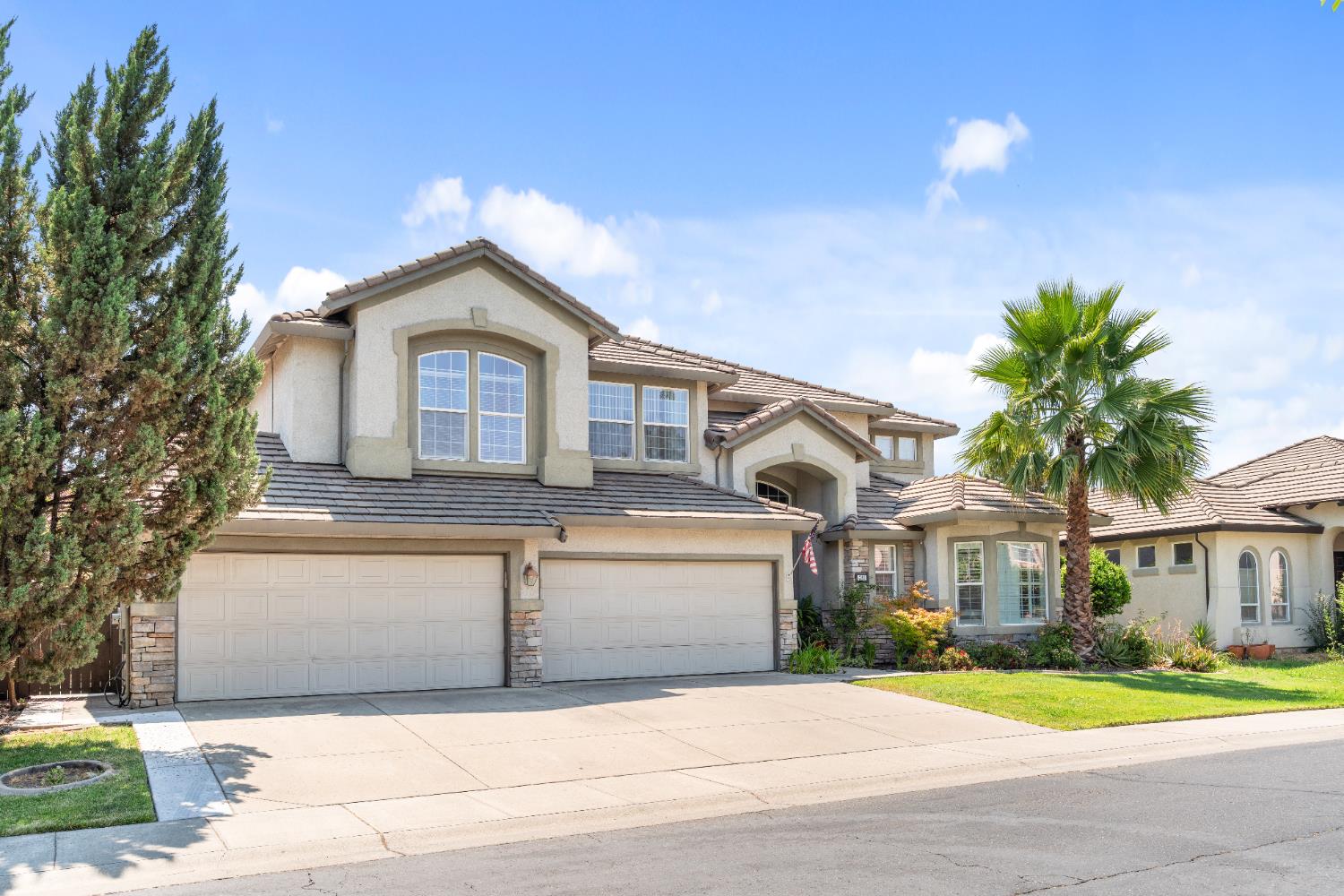 230 Hawkcrest Circle
