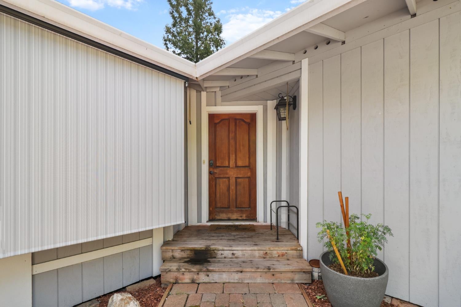 2716 Zachman Way