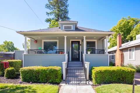 4322 4th Avenue Sacramento CA 95817