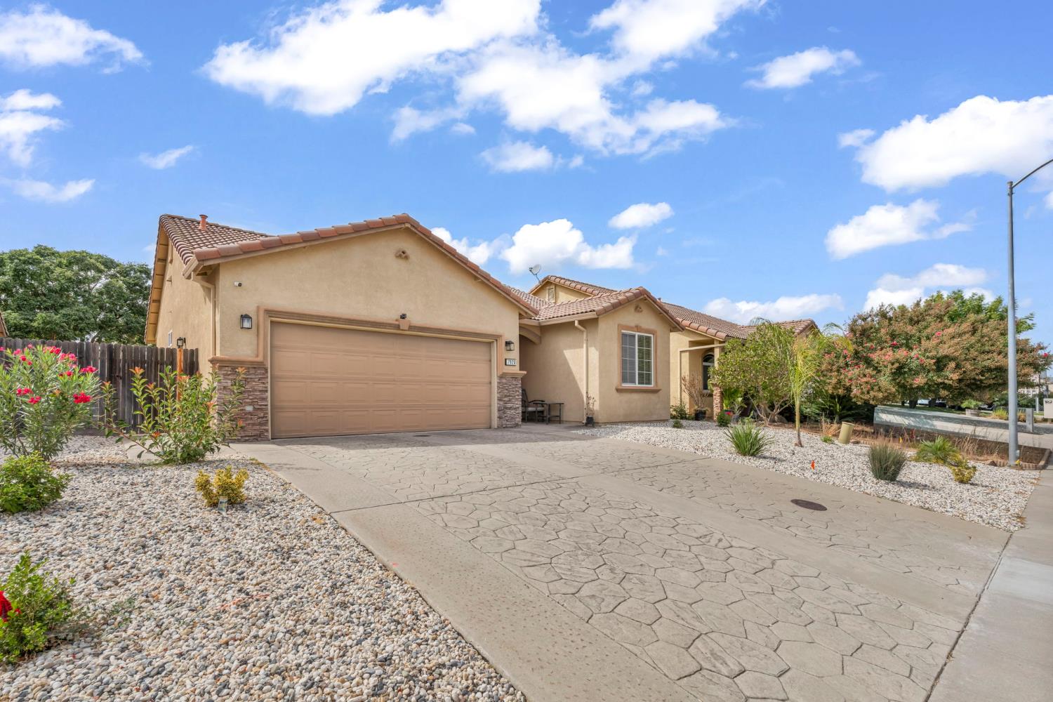 7920 Iona Way
