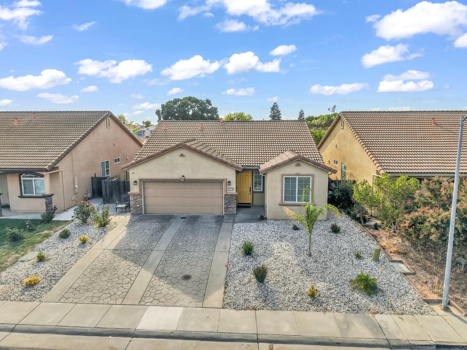 7920 Iona Way