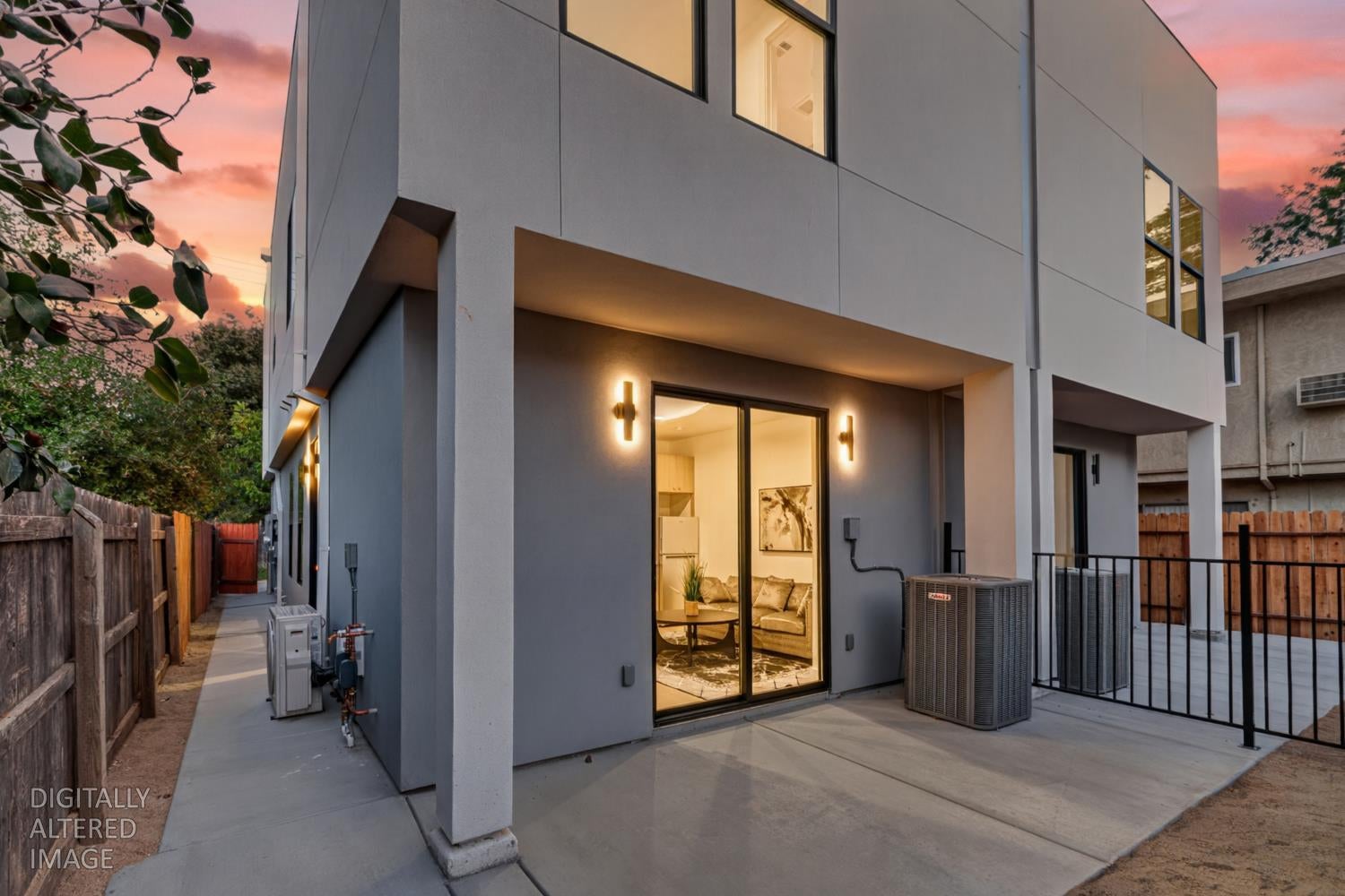 2625 27th Alley