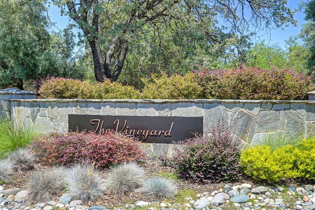 11167 Edgewood Road