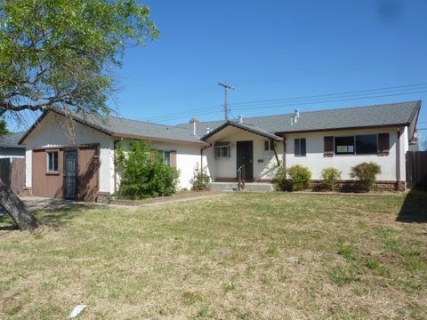 MLS: 225050301