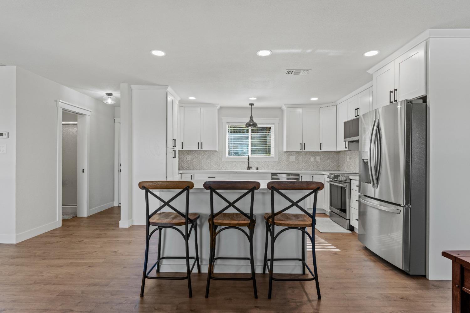 10680 Kanehls Corner