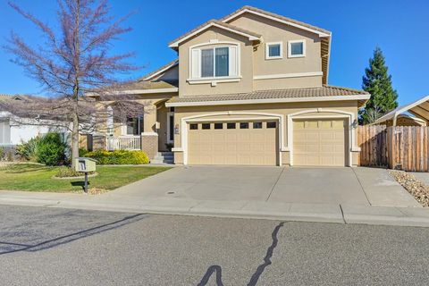 8042 Bester Way, Sacramento, CA 95829 - #: 225033429