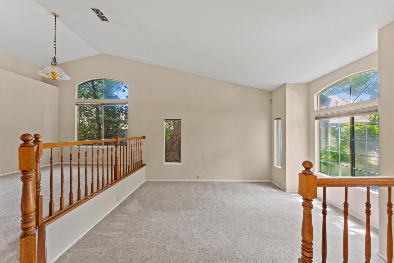 6009 Villa Rosa Way