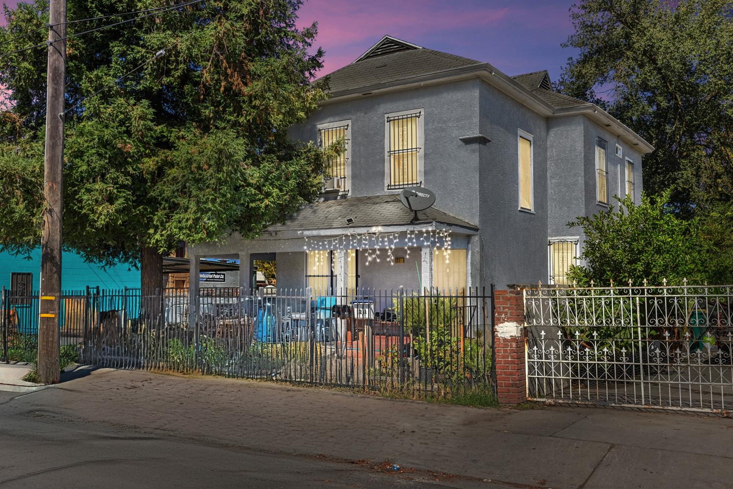 1211 E Main Street
