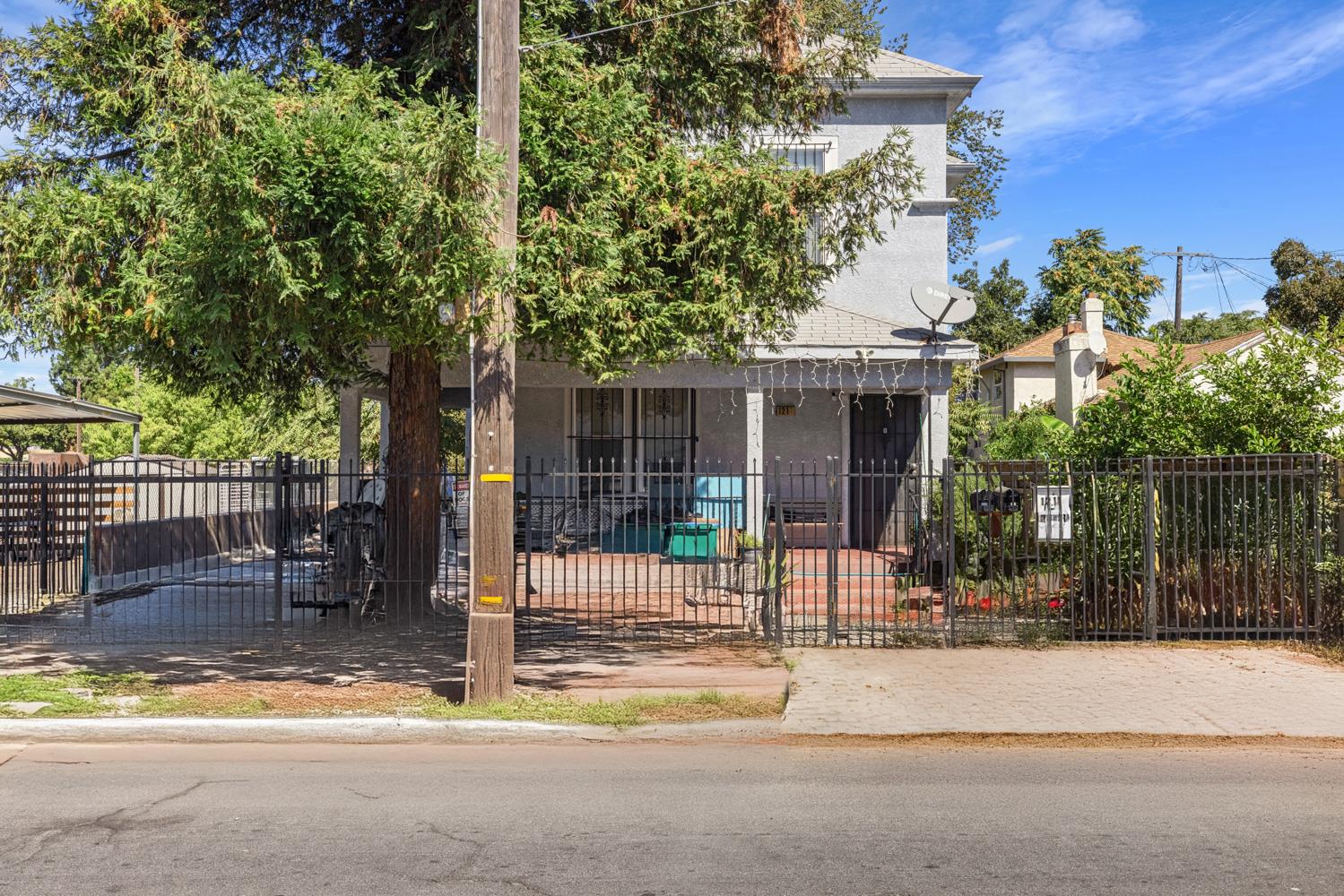 1211 E Main Street